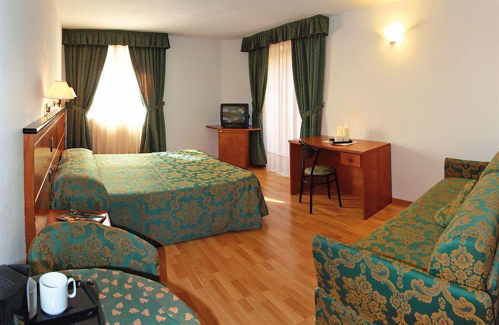 Albergo Aprica Garni מראה חיצוני תמונה