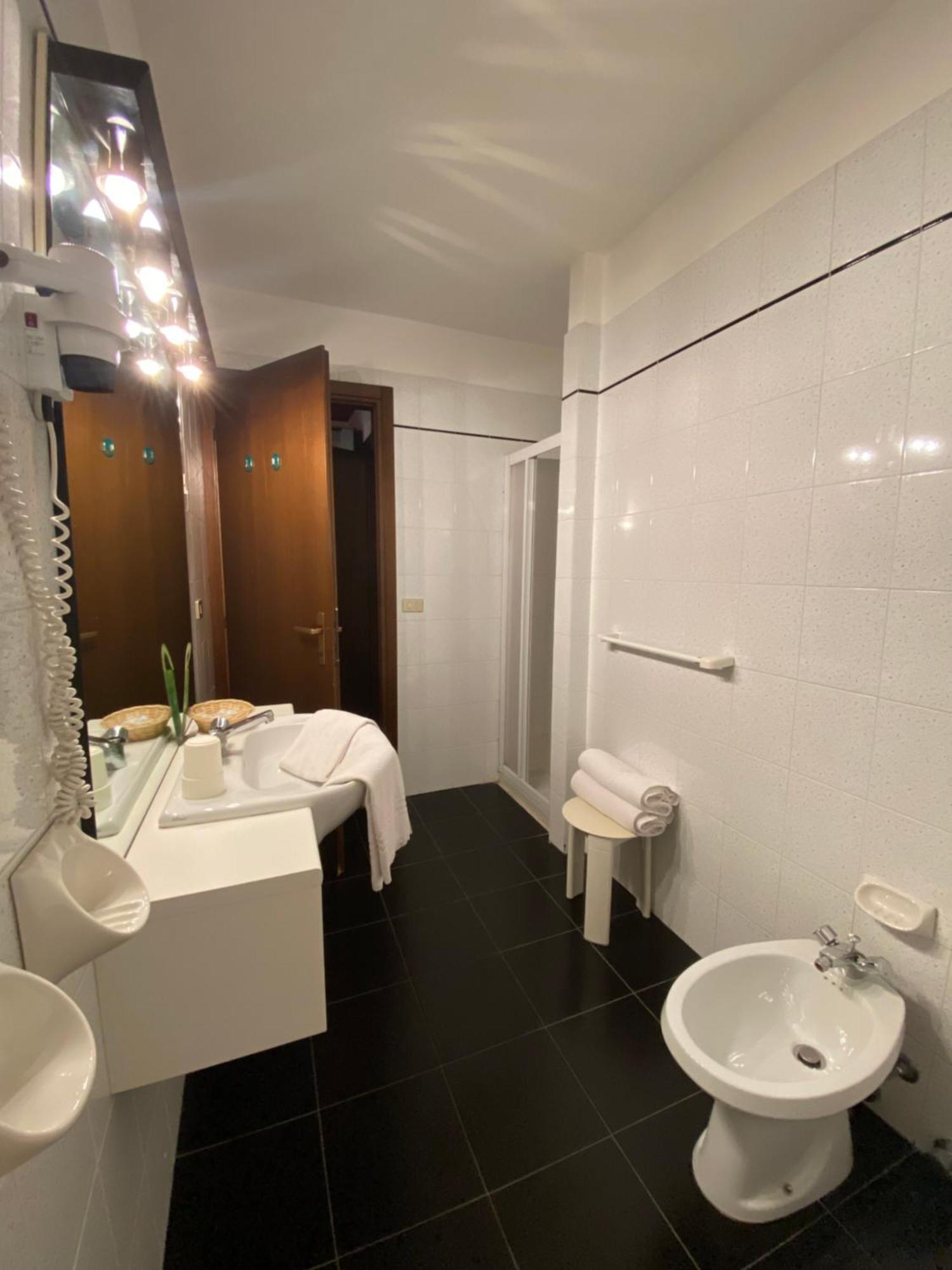 Albergo Aprica Garni מראה חיצוני תמונה