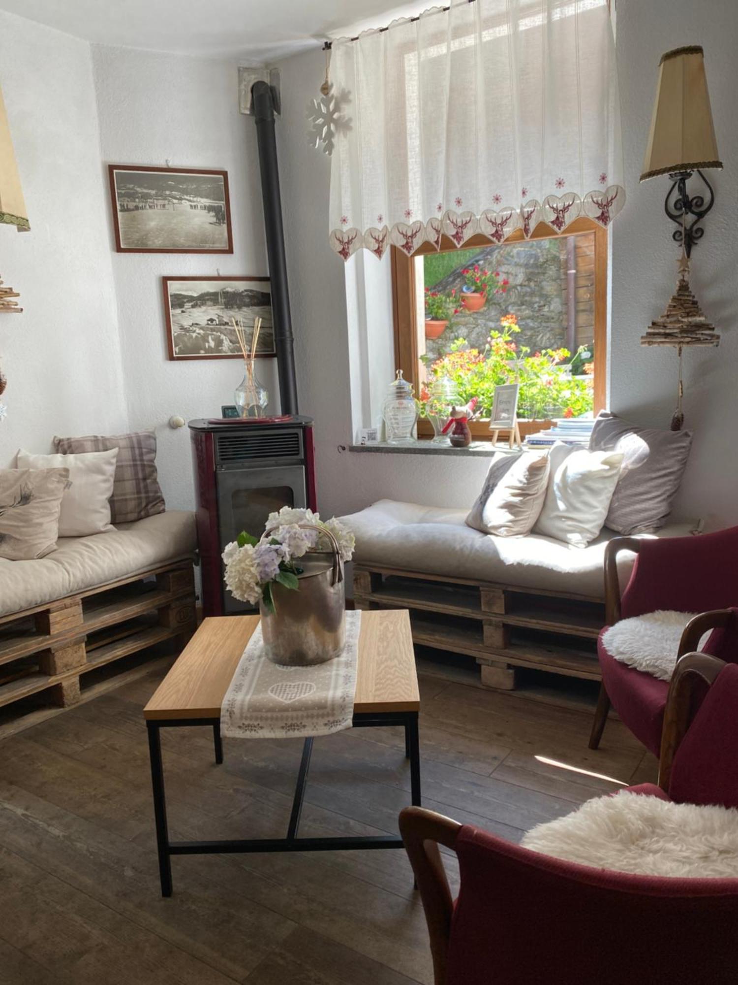 Albergo Aprica Garni מראה חיצוני תמונה